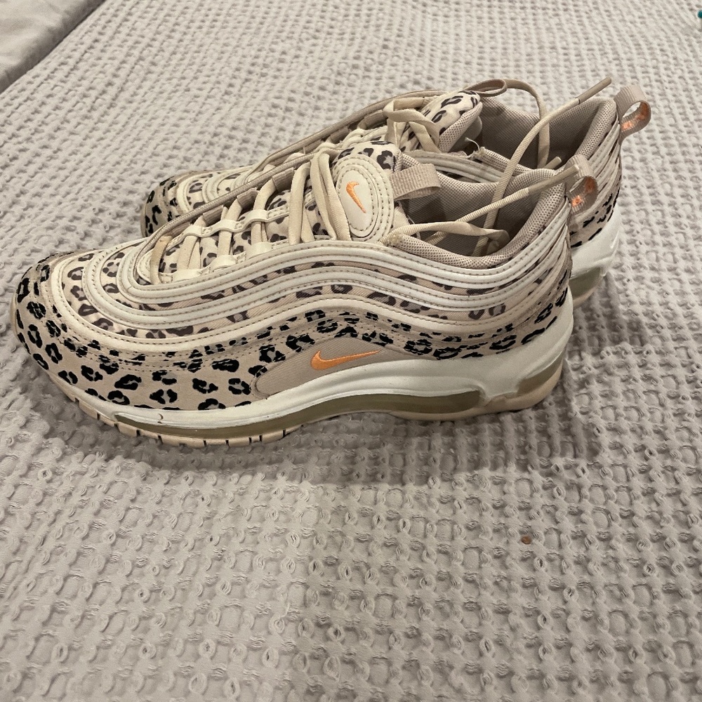 COPY - Nike leopard shoes barely worn